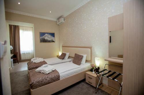 Hotel Rustaveli Palace