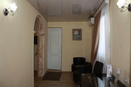 Paradise Hotel