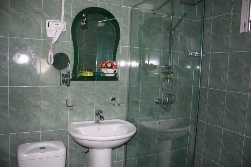 Paradise Hotel