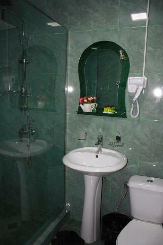 Paradise Hotel