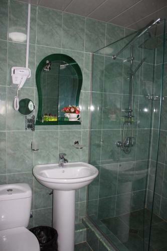 Paradise Hotel