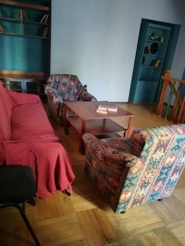 Hostal St Hostel