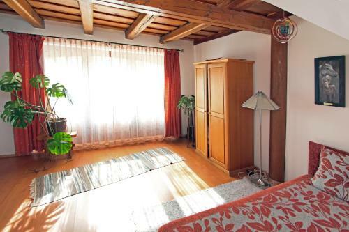 Apartamento S�r�nyes Udvarh�z