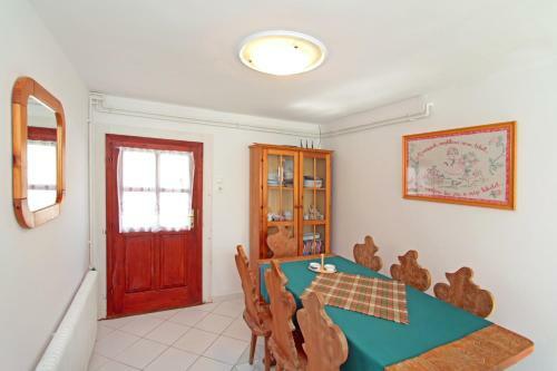 Apartamento S�r�nyes Udvarh�z