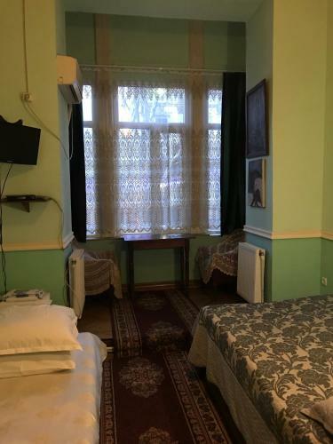 Hostal Gutsa
