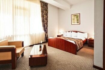Cruise Hotel