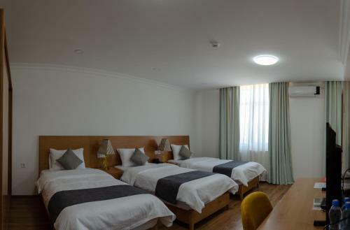 Fund Hotel