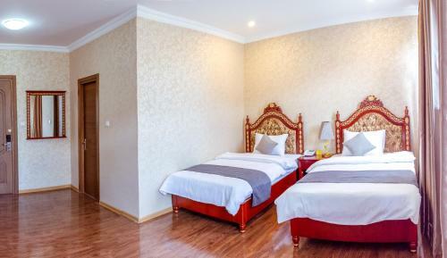 Fund Hotel