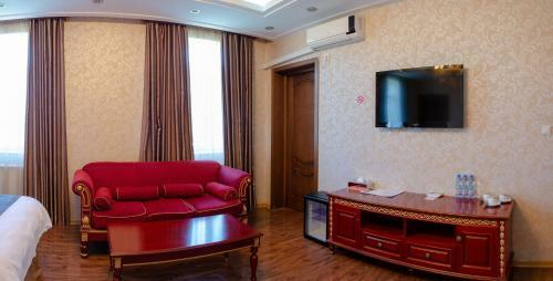 Fund Hotel