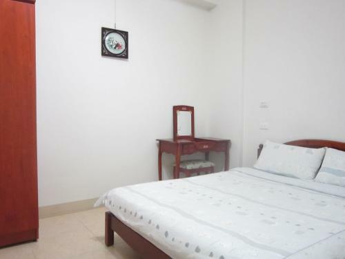 Bed & Breakfast Travelers Home