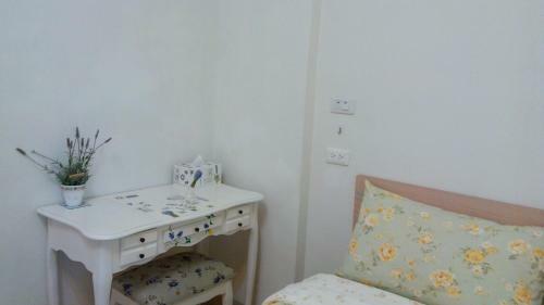 Bed & Breakfast Travelers Home