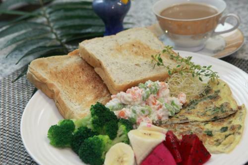 Bed & Breakfast Travelers Home