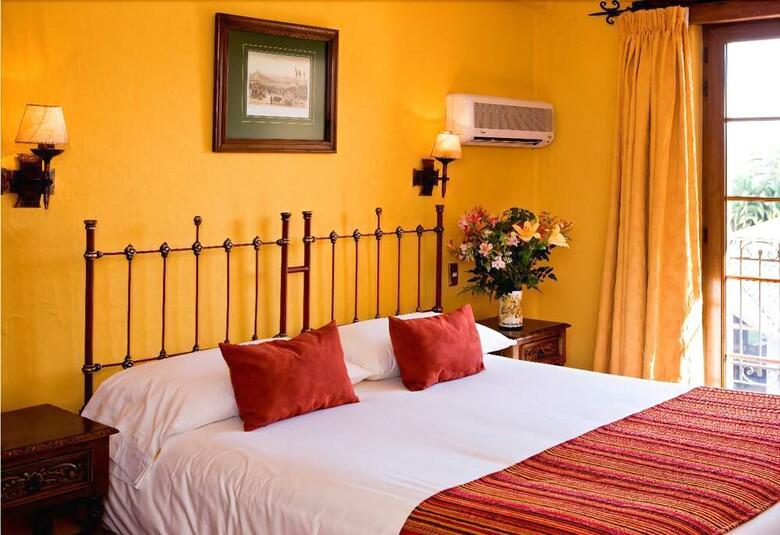 Hotel Santa Cruz Plaza