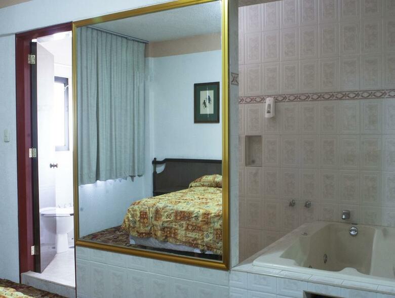 Suites Madrid 11