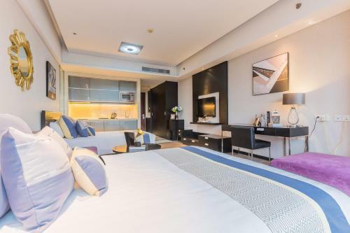 Binjiang Seven Service Apartment