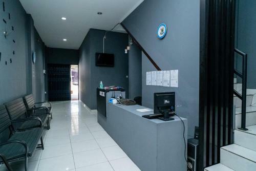 Hotel Living Kost Syariah Redpartner