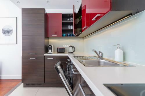 Apartment ?obzowska Cracow By Renters