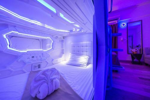 Infinite Hotel