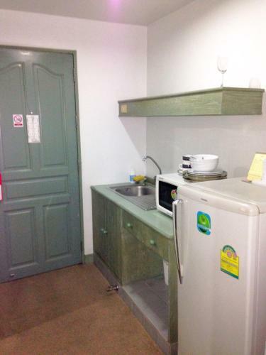 Albergue Lee Place Hotel