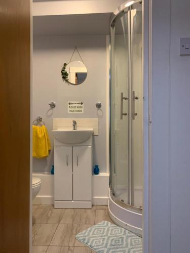 Smart 2 Bed Apartment Edinburgh City Centre Old To