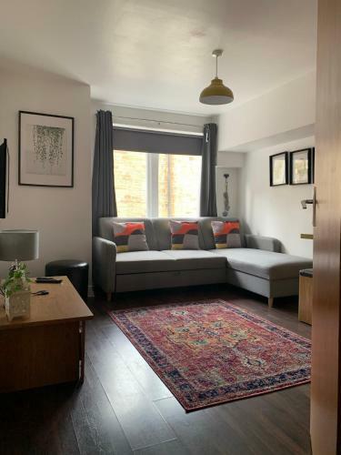 Smart 2 Bed Apartment Edinburgh City Centre Old To