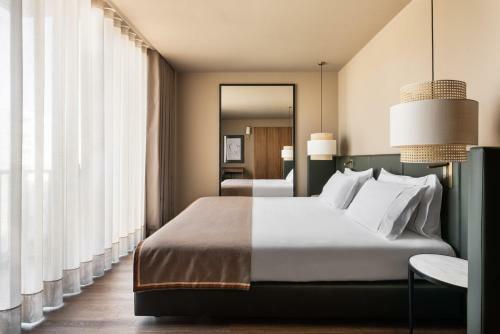 Hotel Exe Essenzia Porto