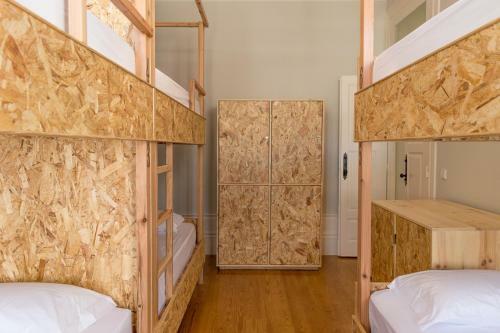 Queen's Garden Hostel