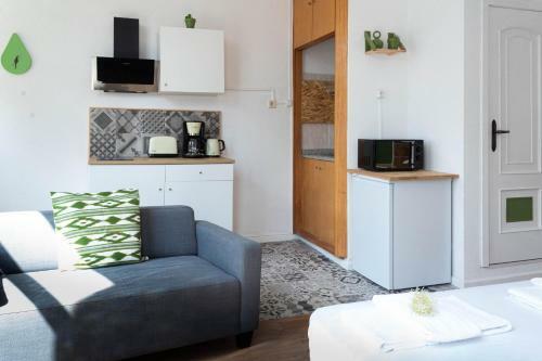 Hostal Paraiso Suites By Coloursrevolution