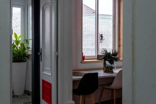 Hostal Paraiso Suites By Coloursrevolution