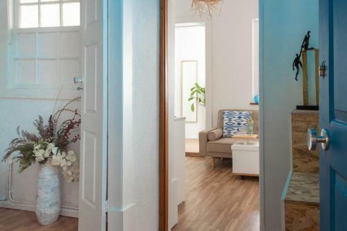 Hostal Paraiso Suites By Coloursrevolution