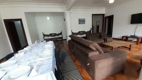 Amplo Apartamento Com Wi-fi Na Praia de Copacabana