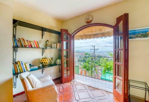 Hostal Velinn Reserva Santa Teresa