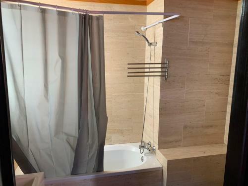 Apartamentos C/carreter�a