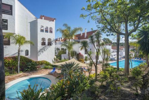 Apartamento Penthouse Duplex Puerto Banus Pools Wifi Marbella
