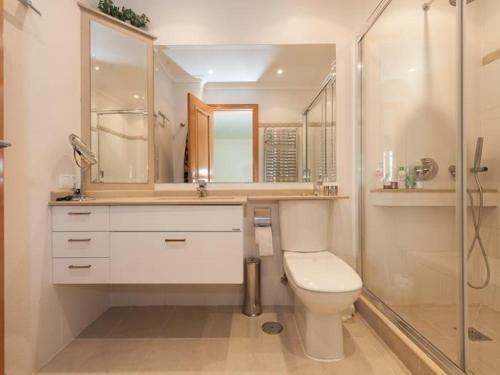 7006 Spacious Villa Privat Pool