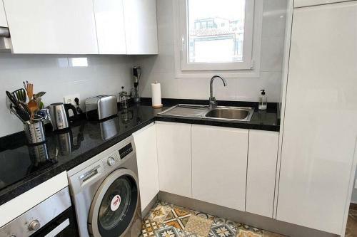 Modern Two Bedroom Apartment In Marbella Centre