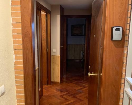 Apartamentos Suites Torr En Caja M�gica - Madrid