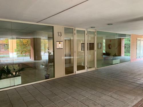 Apartamentos Suites Torr En Caja M�gica - Madrid
