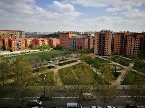 Apartamentos Suites Torr En Caja M�gica - Madrid