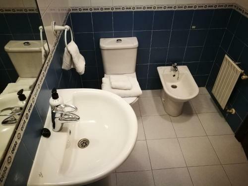 Apartamentos Suites Torr En Caja M�gica - Madrid