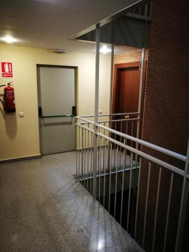 Apartamentos Suites Torr En Caja M�gica - Madrid