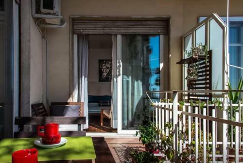 Naima Sea View Design Apartment