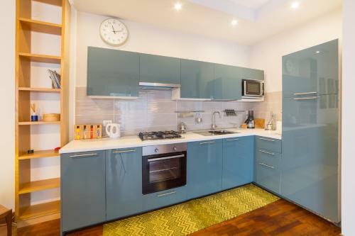 Naima Sea View Design Apartment
