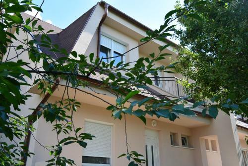 B�ri Apartman