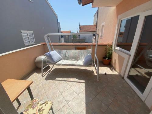 Apartment Ante