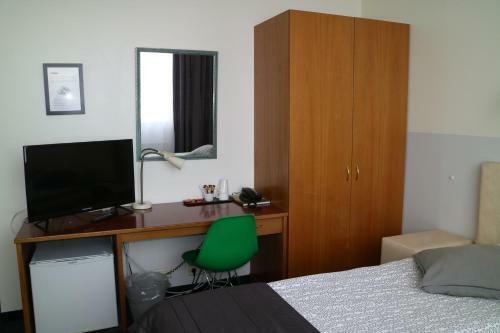 Arctic Comfort Hotel