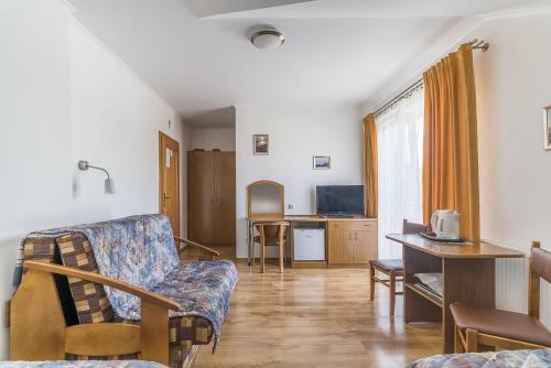 Family Inn