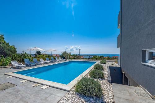 Hostal Anifil Pool Apartments