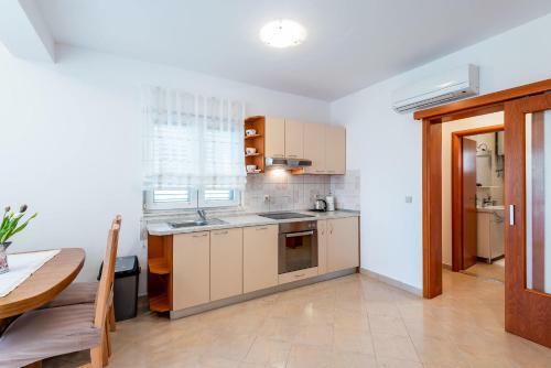 Apartmani Marina
