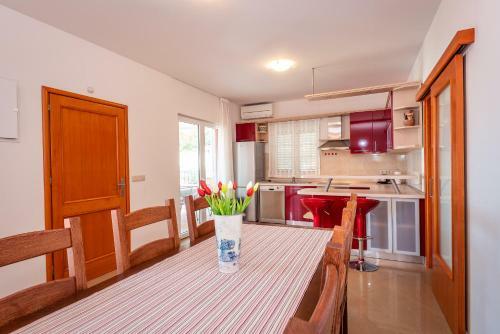 Apartmani Marina